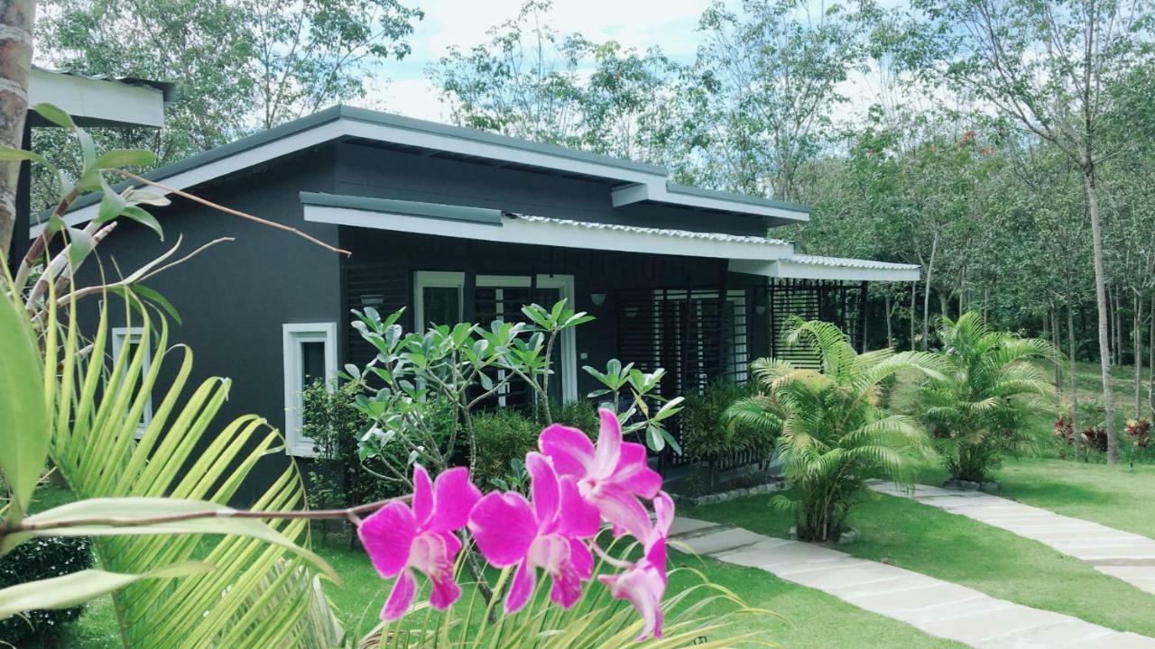 The Herbal Khao Lak Zewnętrze zdjęcie
